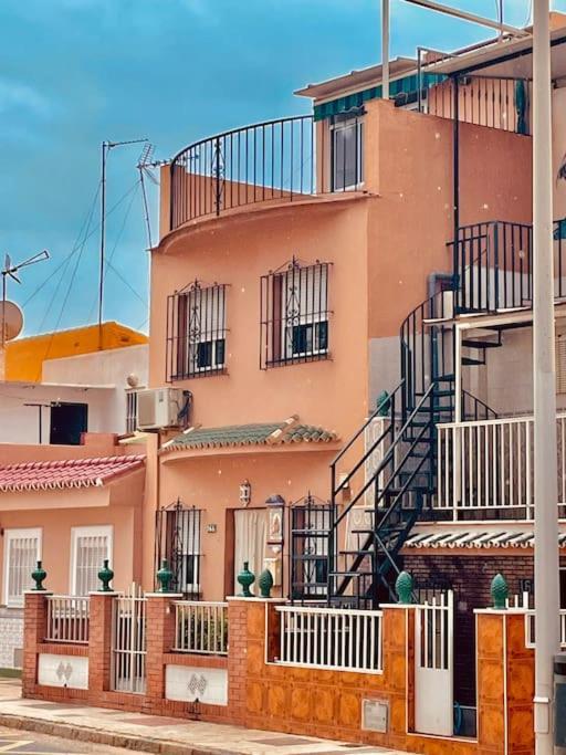 Dom wakacyjny Fantastic New 120m2 House In El Palo