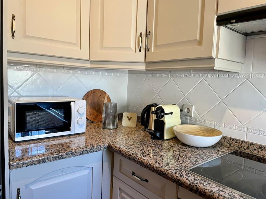 Fantastic New 120m2 House In El Palo Dom wakacyjny Malaga